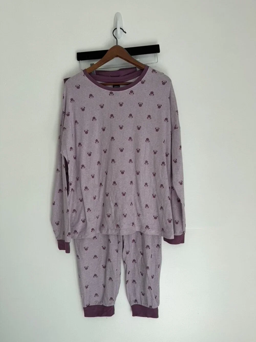 Disney Minnie Mouse 2-Piece Lounge Set Pajama Set Size L - Picture 2 of 10